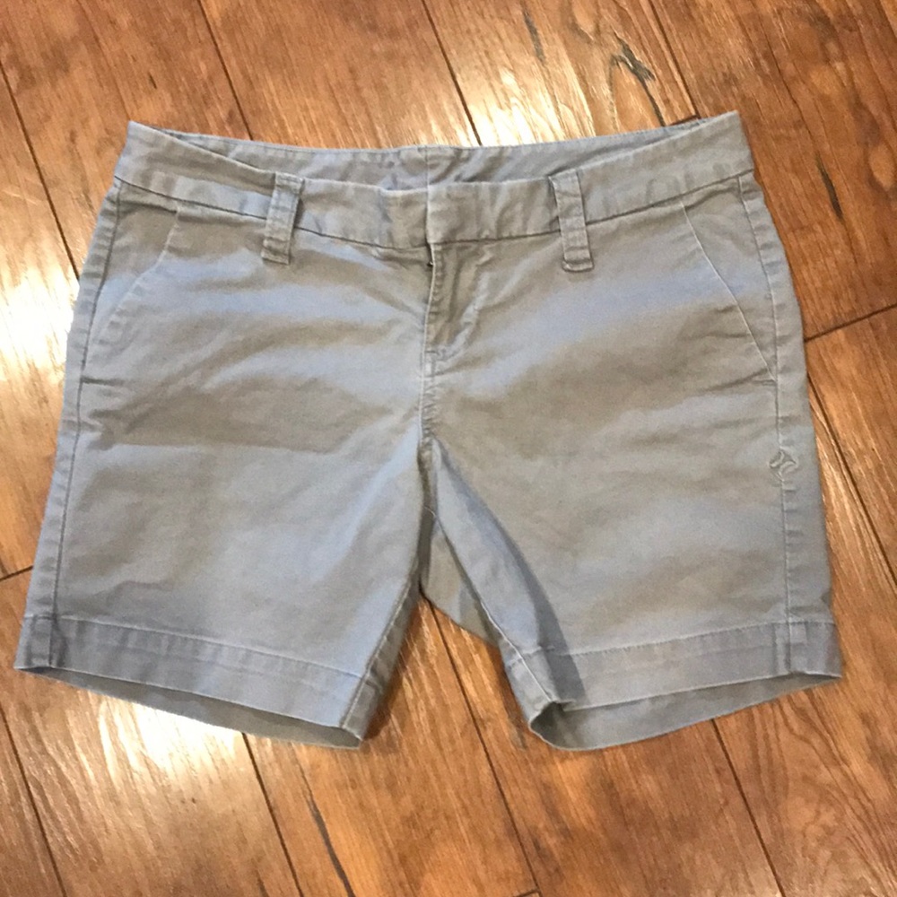 Hurley 6.5 inseam Size 7